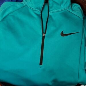 Nike NWOT Men's Dri-Fit Quarter Zip (L)
